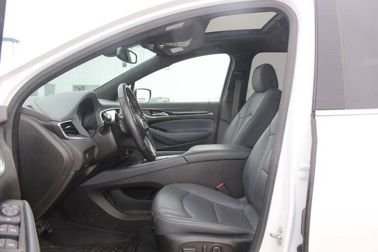 2022 Buick Enclave Essence