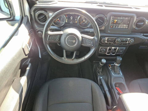 2022 Jeep Gladiator Altitude