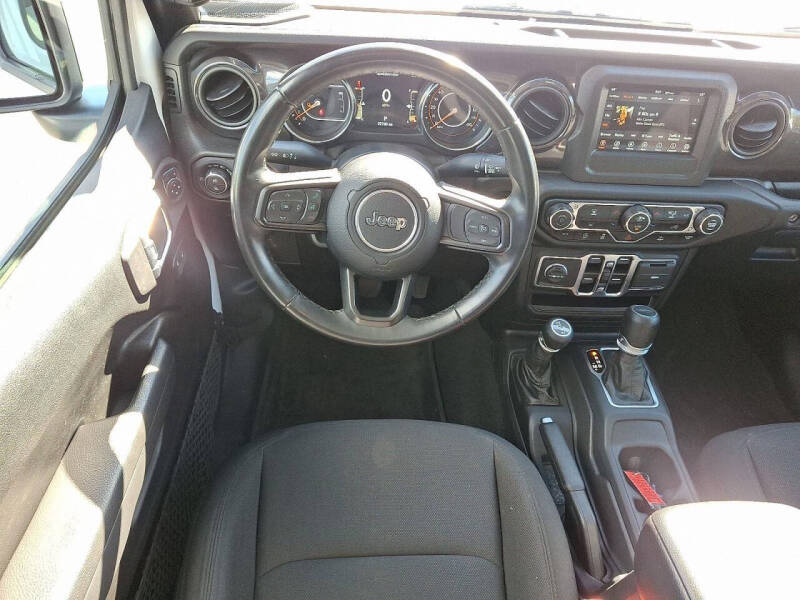 2022 Jeep Gladiator Altitude