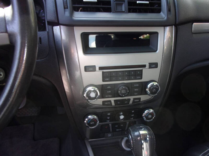 Image 10 of 2011 Ford Fusion SEL