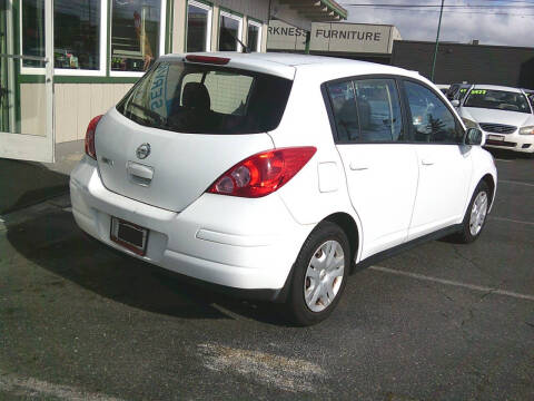 2011 Nissan Versa 1.8 S