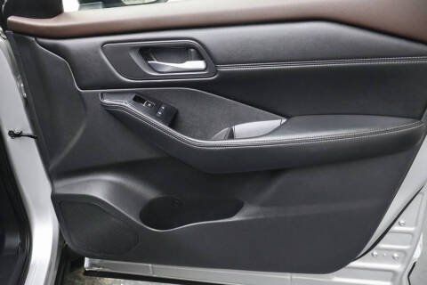 2022 Nissan Rogue SL