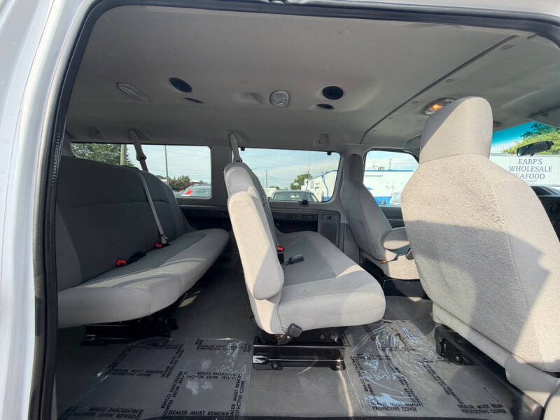 2010 Ford E-Series E-350 SD XL