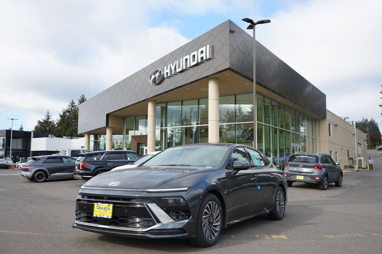 2024 Hyundai SONATA Hybrid for sale at Michael Wilson Hyundai Consulting in Edmonds, WA