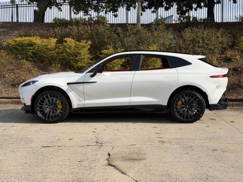 2023 Aston Martin DBX 707