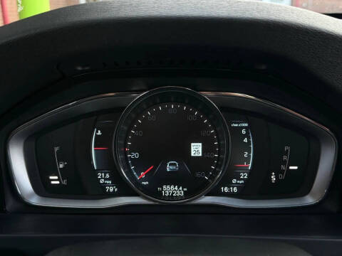 2015 Volvo S60 T5 Platinum