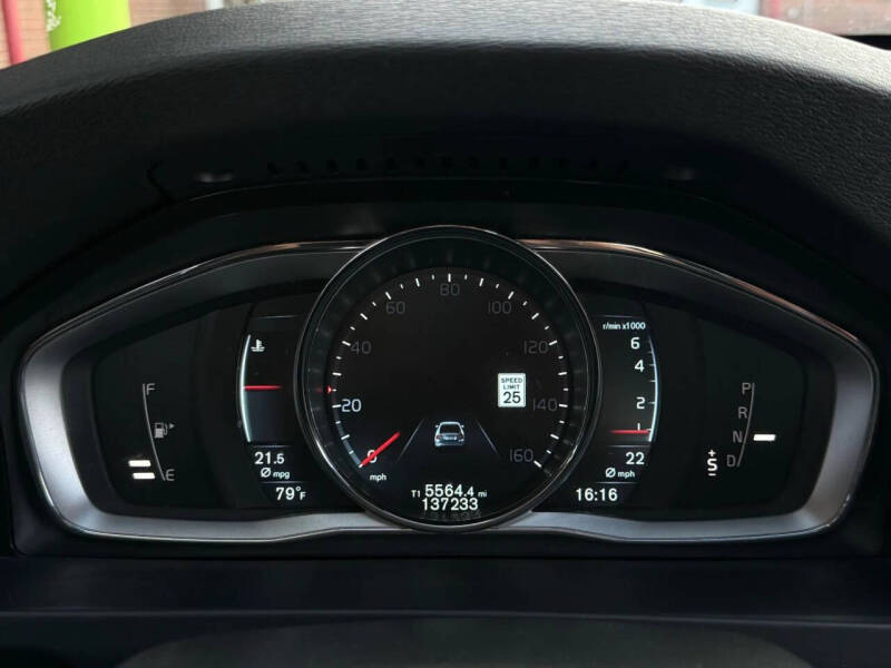 2015 Volvo S60 T5 Platinum