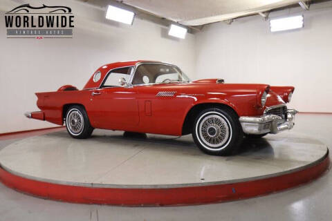 1957 Ford Thunderbird