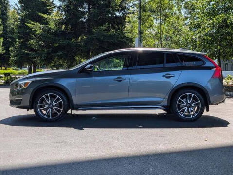 2018 Volvo V60 Cross Country T5 Premier