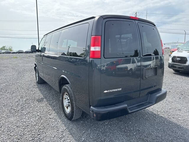 2017 Chevrolet Express LS 2500