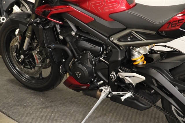 2024 Triumph STREET TRI