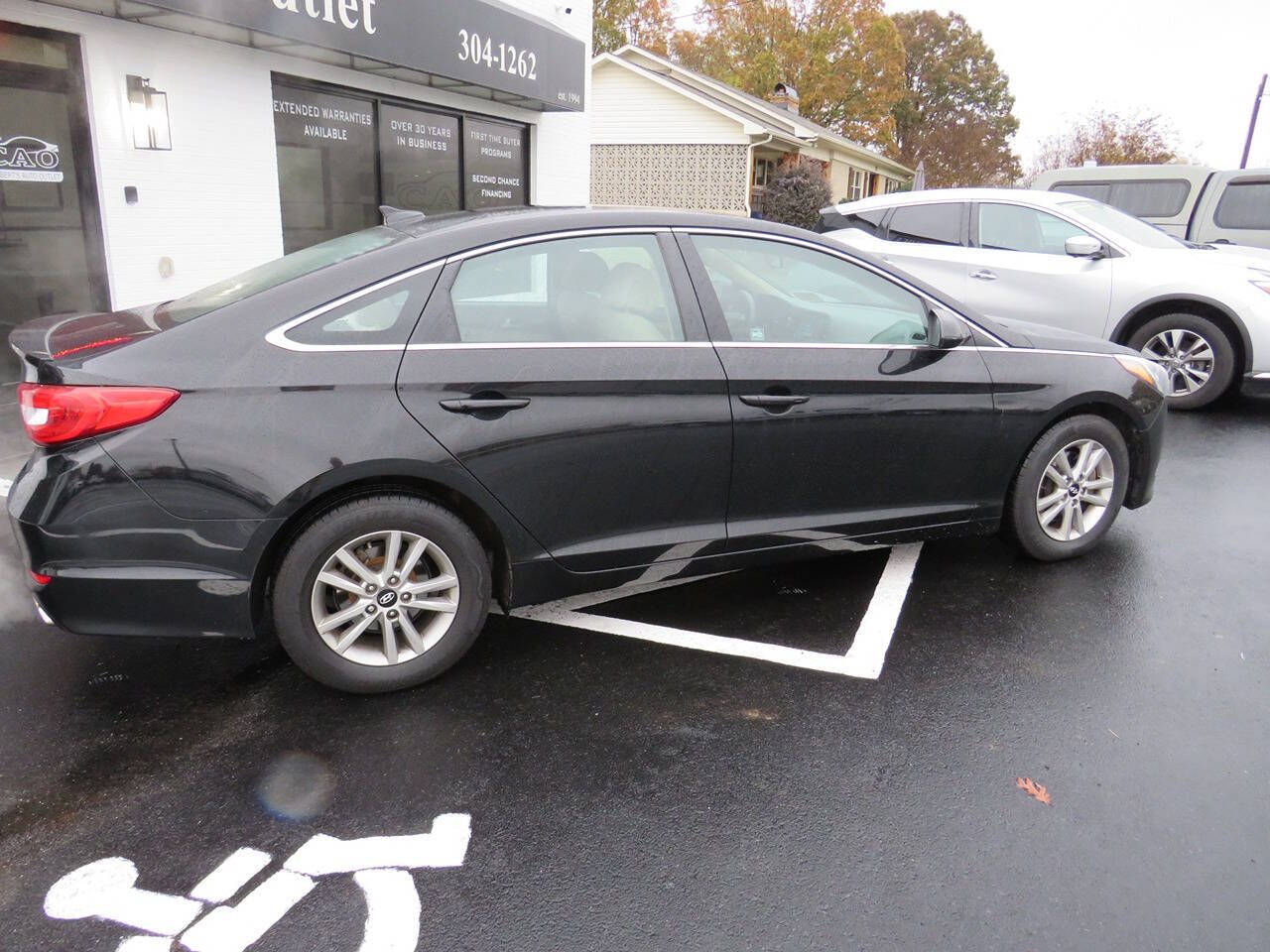 2015 Hyundai SONATA for sale at Colbert's Auto Outlet in Hickory, NC