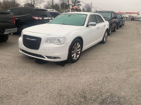 2018 Chrysler 300 for sale at LEE AUTO SALES in McAlester OK