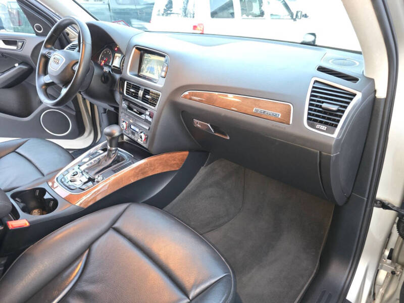 2017 Audi Q5 2.0T quattro Premium Plus