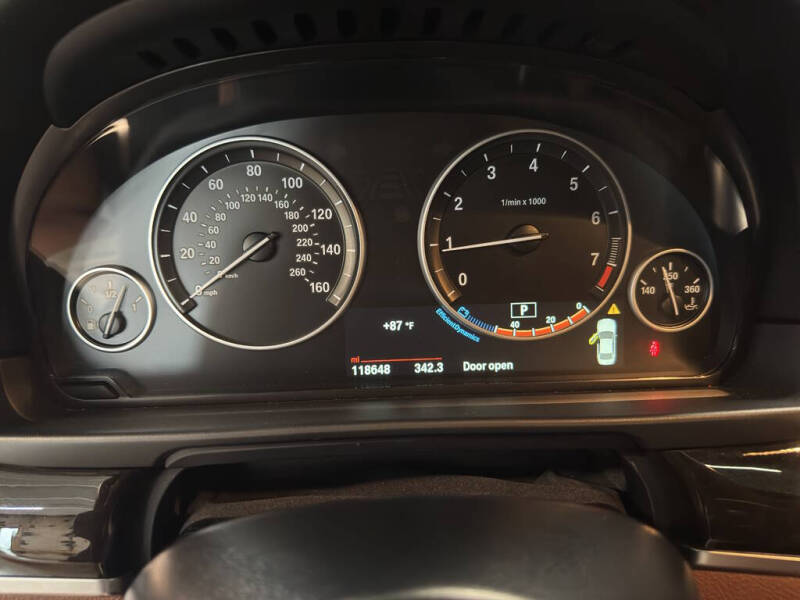2015 BMW 5 Series 528i