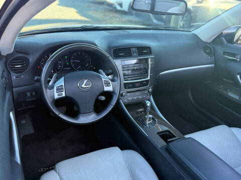 2011 Lexus IS 250C