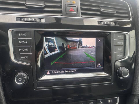 2015 Volkswagen Golf TSI SEL