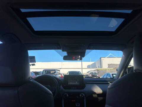 2021 Toyota RAV4 Hybrid XLE Premium