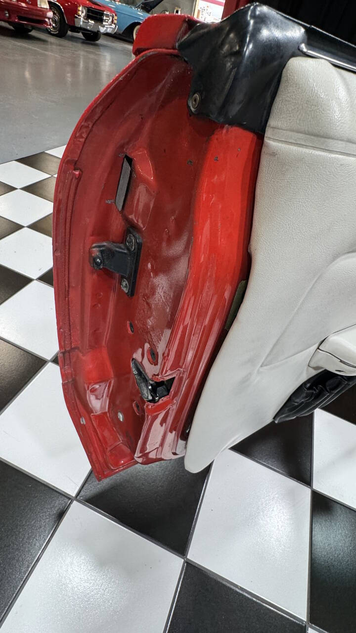 1992 Ford Mustang 41