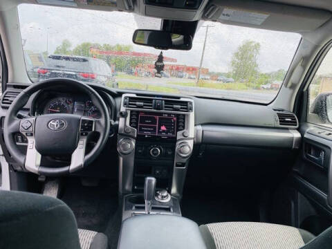 2024 Toyota 4Runner SR5