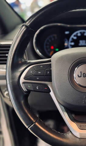 2020 Jeep Grand Cherokee Laredo E