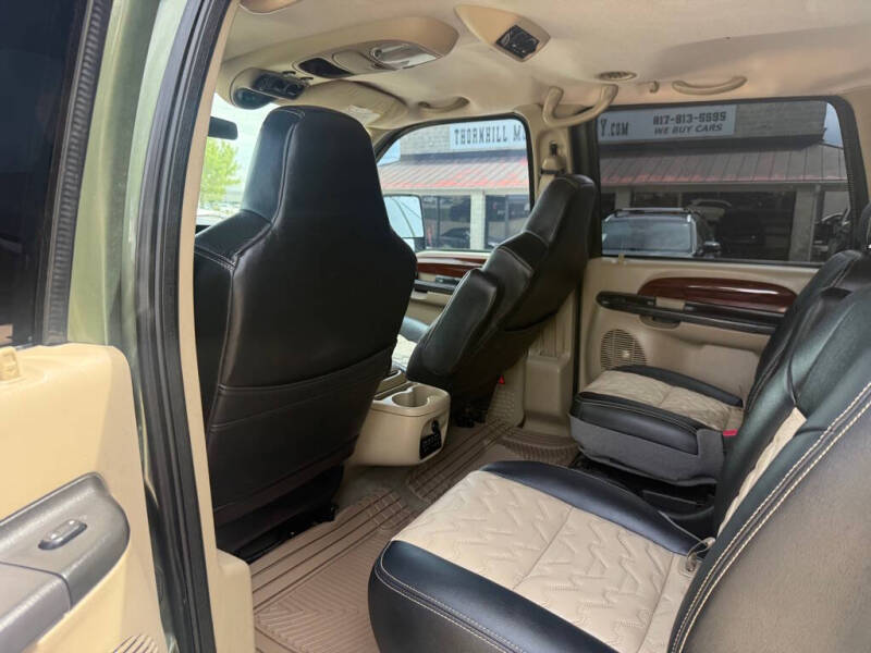 2005 Ford Excursion Eddie Bauer