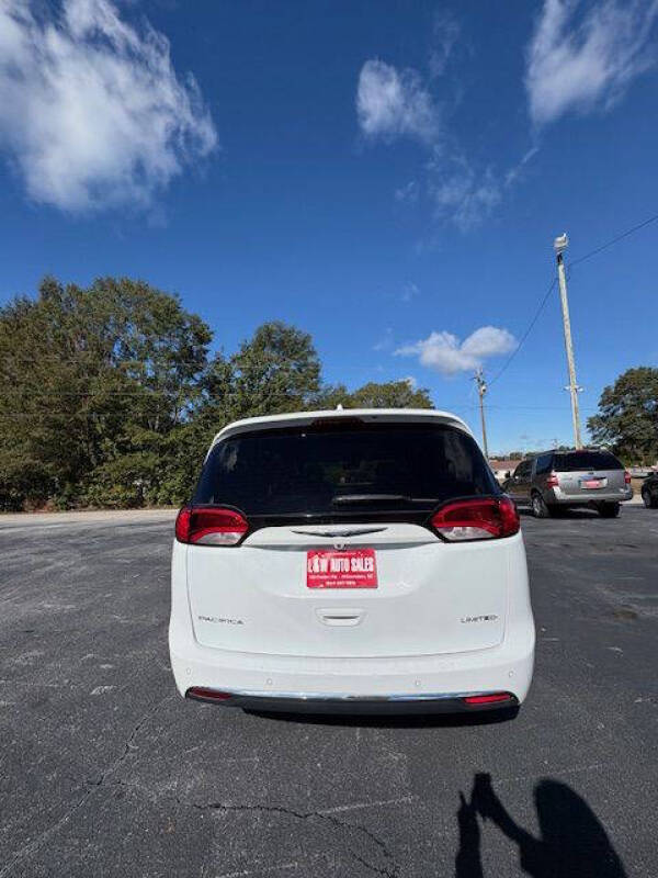 2017 Chrysler Pacifica Limited
