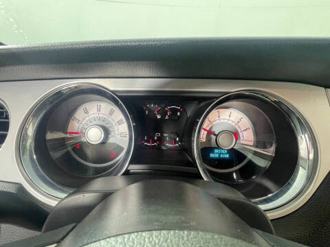 2010 Ford Mustang V6