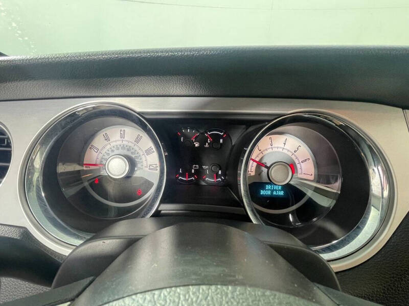 2010 Ford Mustang V6