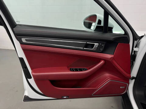 2023 Porsche Panamera