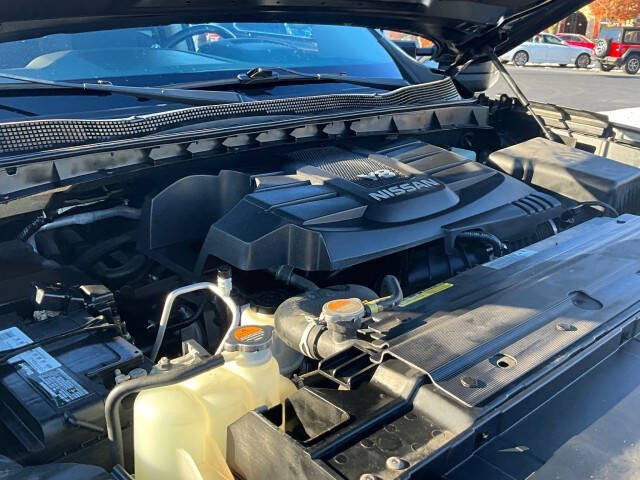 2019 Nissan Titan SV