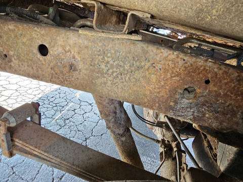 2004 Nissan Frontier XE-V6