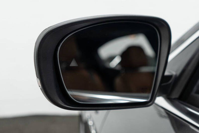 2022 Maserati Ghibli Modena Q4