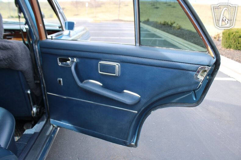 1973 Mercedes-Benz 280-Class