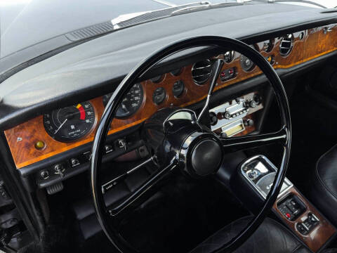 1975 Rolls-Royce Corniche