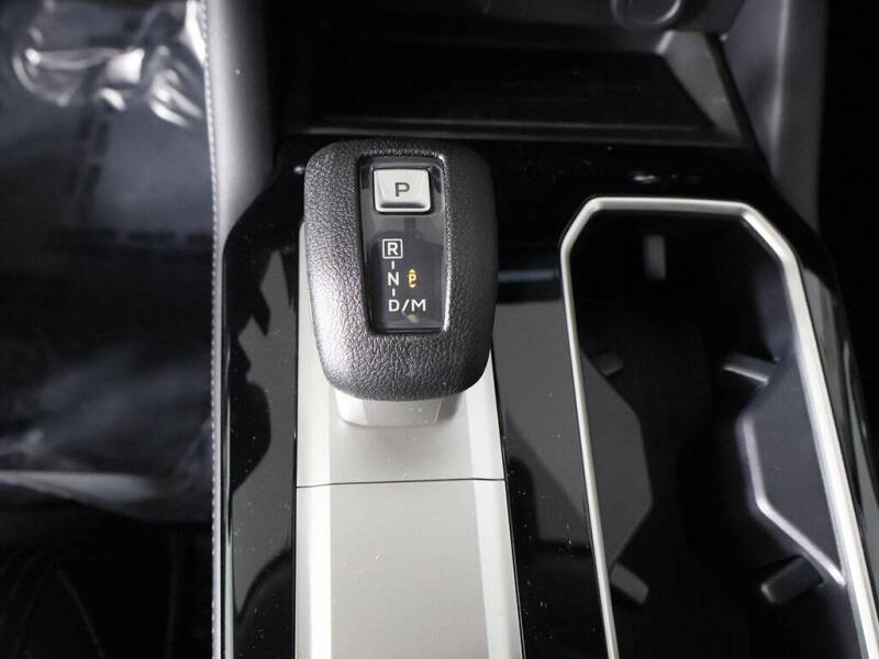 2025 Mitsubishi Outlander ES