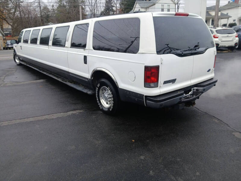 2003 Ford Excursion XLT