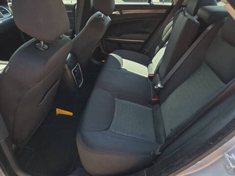 2022 Chrysler 300 Touring