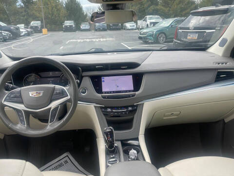 2023 Cadillac XT5 Premium Luxury