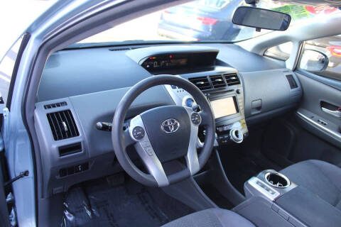 2012 Toyota Prius v Three