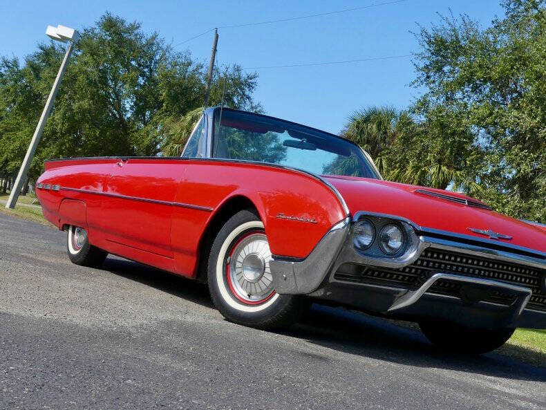 1962 Ford Thunderbird