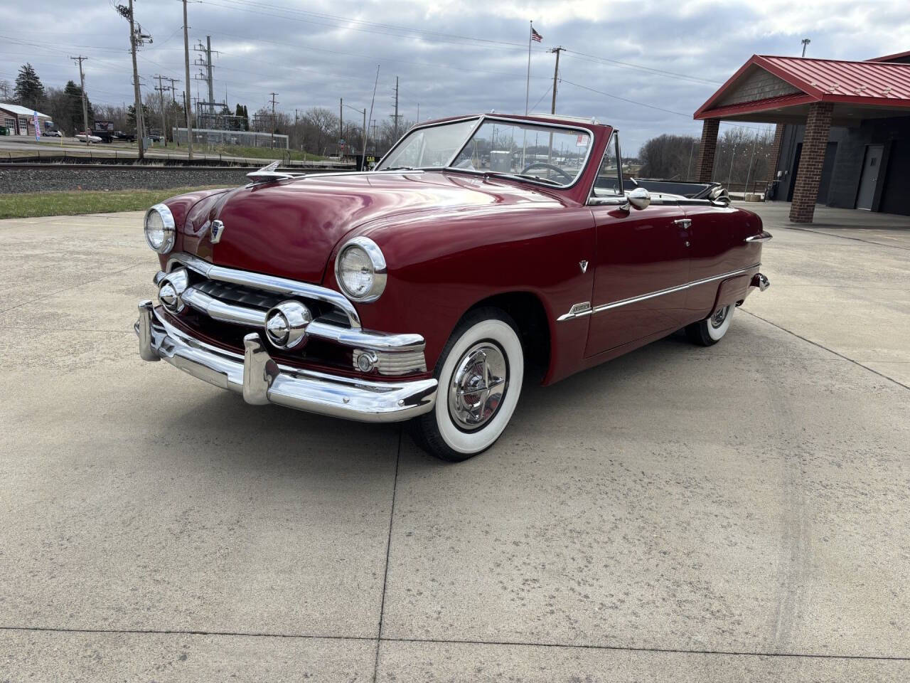 1951 Ford Custom 24