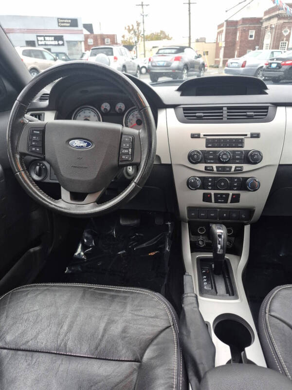 2011 Ford Focus SEL