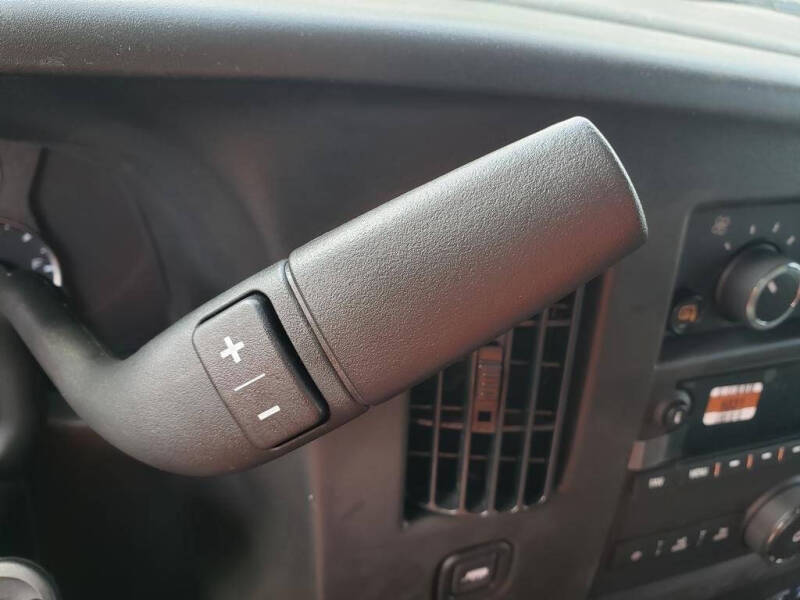 2025 Chevrolet Express 2500