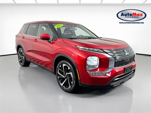 2022 Mitsubishi Outlander ES