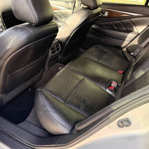 2014 Infiniti Q50 Hybrid Sport