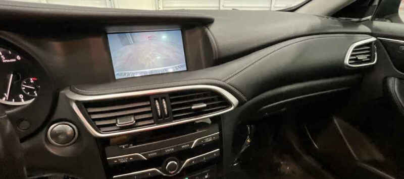 2018 Infiniti QX30 Premium