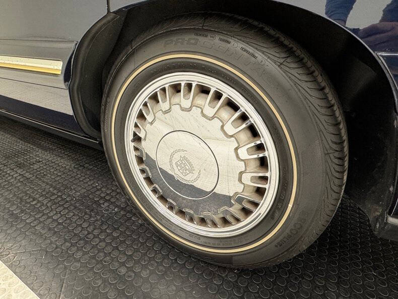 1997 Cadillac DeVille D'elegance