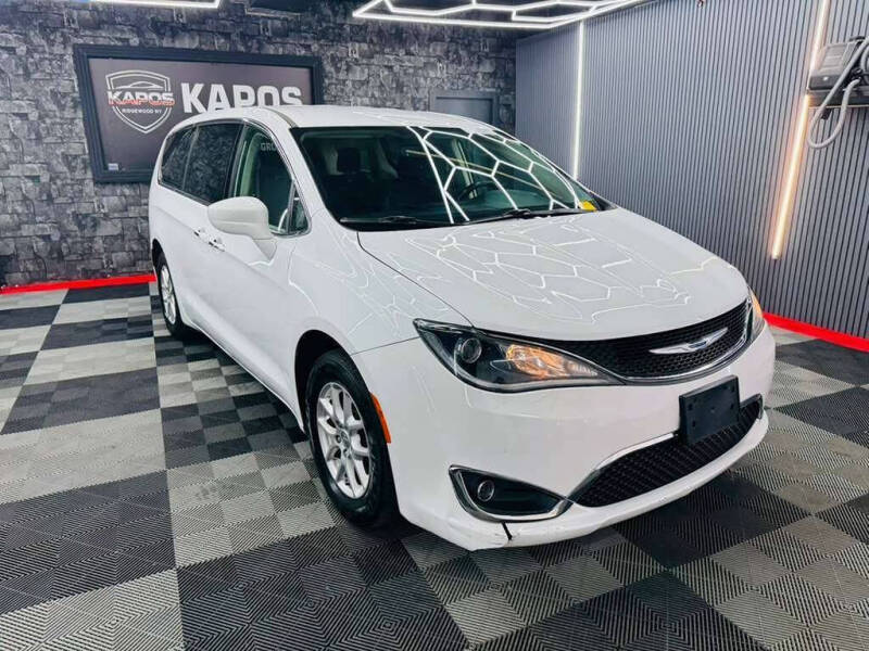 2020 Chrysler Pacifica Touring