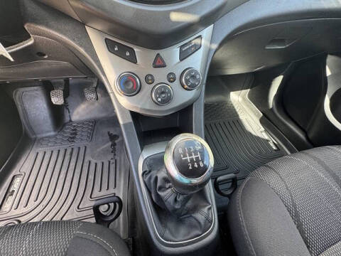 2014 Chevrolet Sonic LT Manual